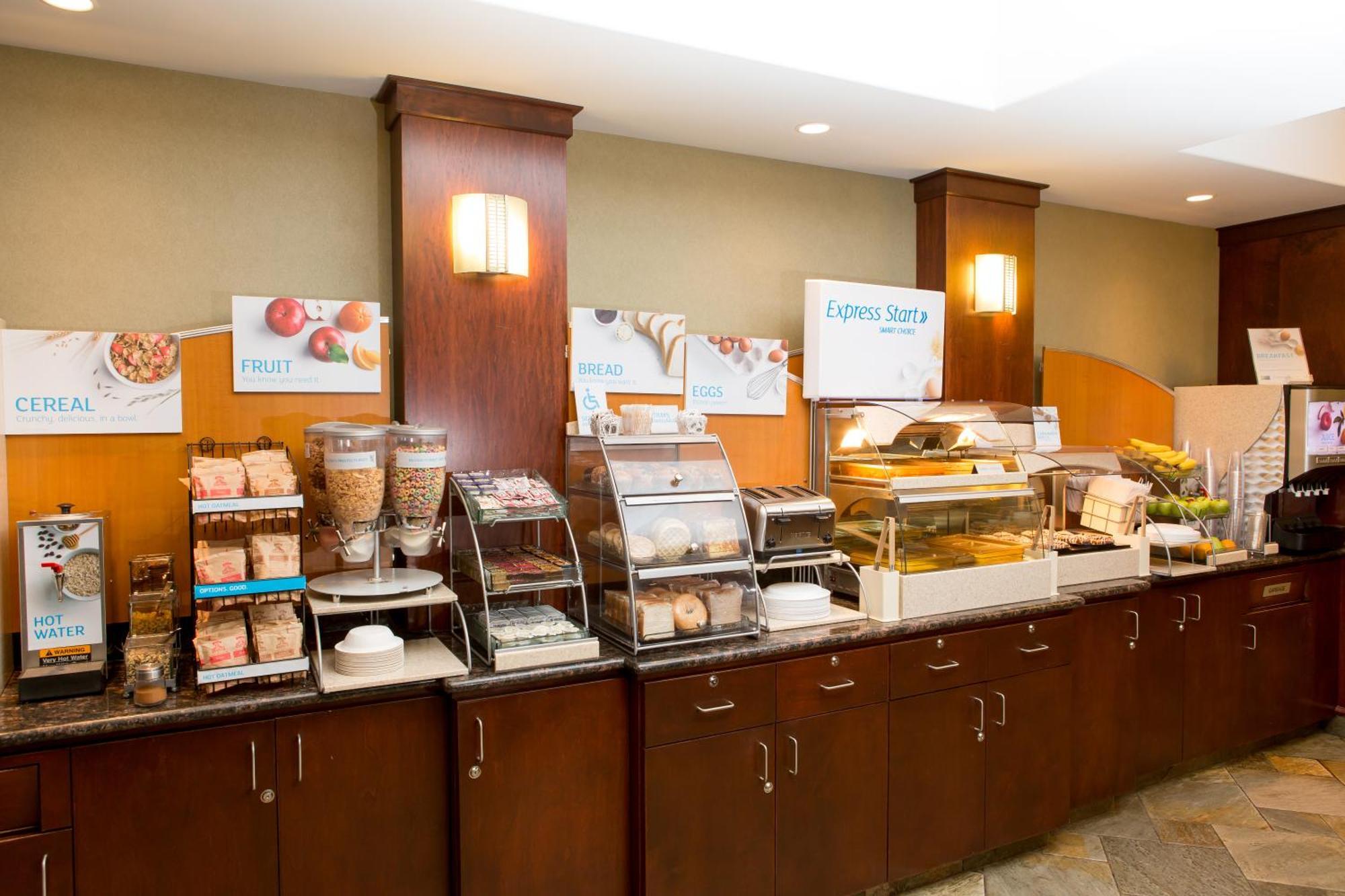 Holiday Inn Express & Suites Drayton Valley By Ihg Eksteriør billede